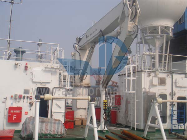 Deck Crane
